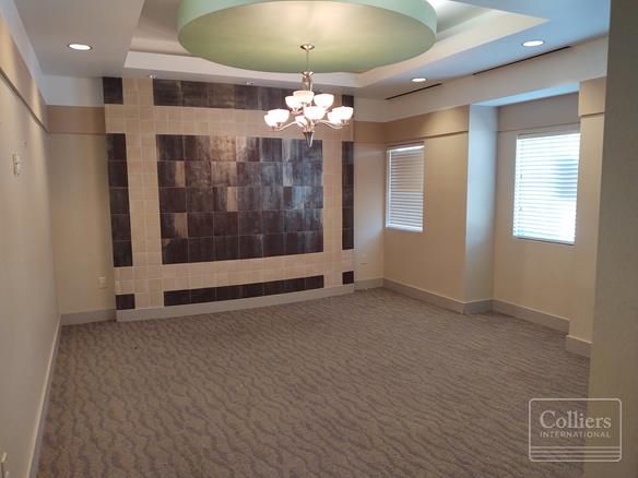 Sold | ±6,173 SF Vacant Owner/User Office Building: 12234 Shadow Creek Pkwy, Pearland, TX 77584